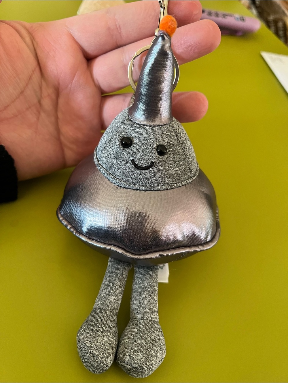 SPACESHIP PLUSH KEYCHAINS